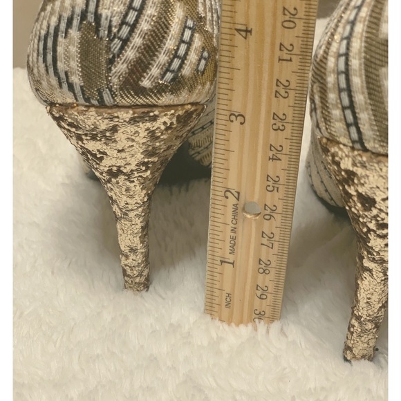 J. Renee Ryella Pumps (Black & Gold Glitter) - Picture 5 of 7